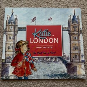 NWT🤍Katie in London 🤍
